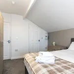 Apartament Teesside House - Sleeps Up To 10 Redcar