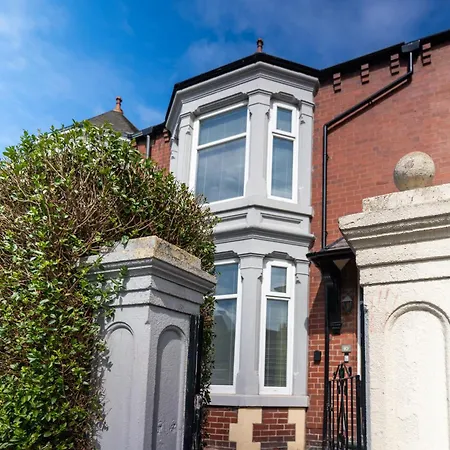 Teesside House - Sleeps Up To 10 Apartament