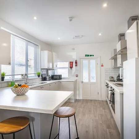 公寓 Teesside House - Sleeps Up To 10 *